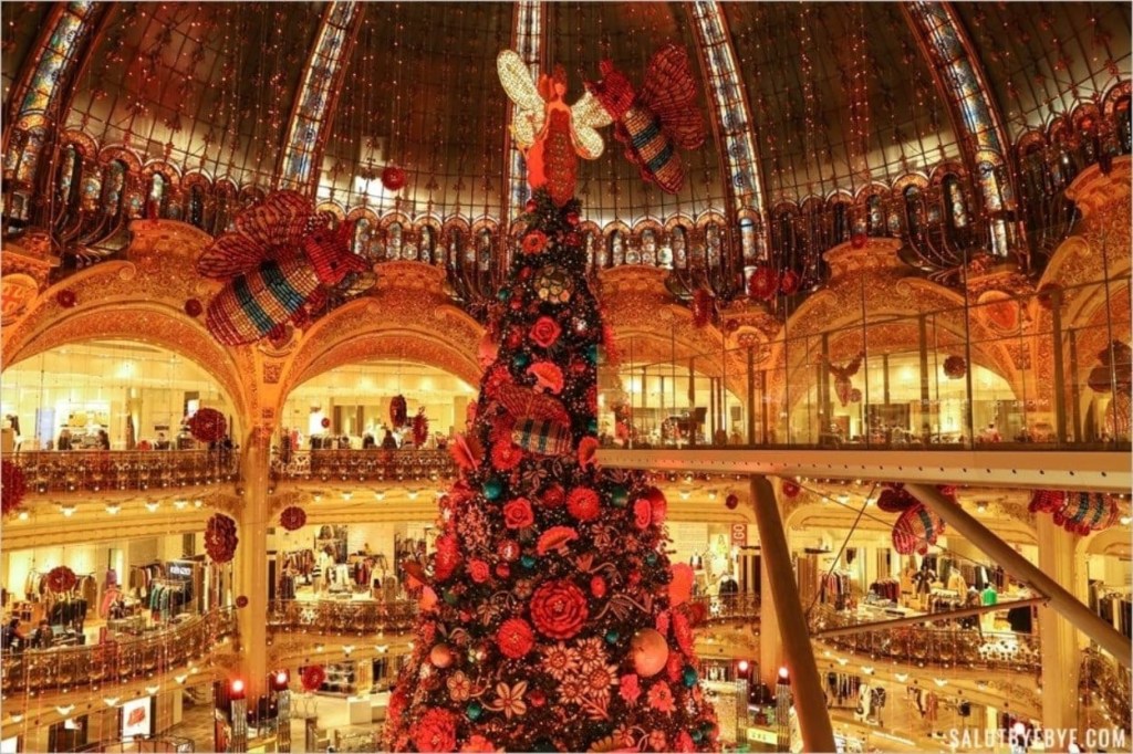 Les grands magasins parisiens à l’approche de Noël : une tradition&nbsp;féerique